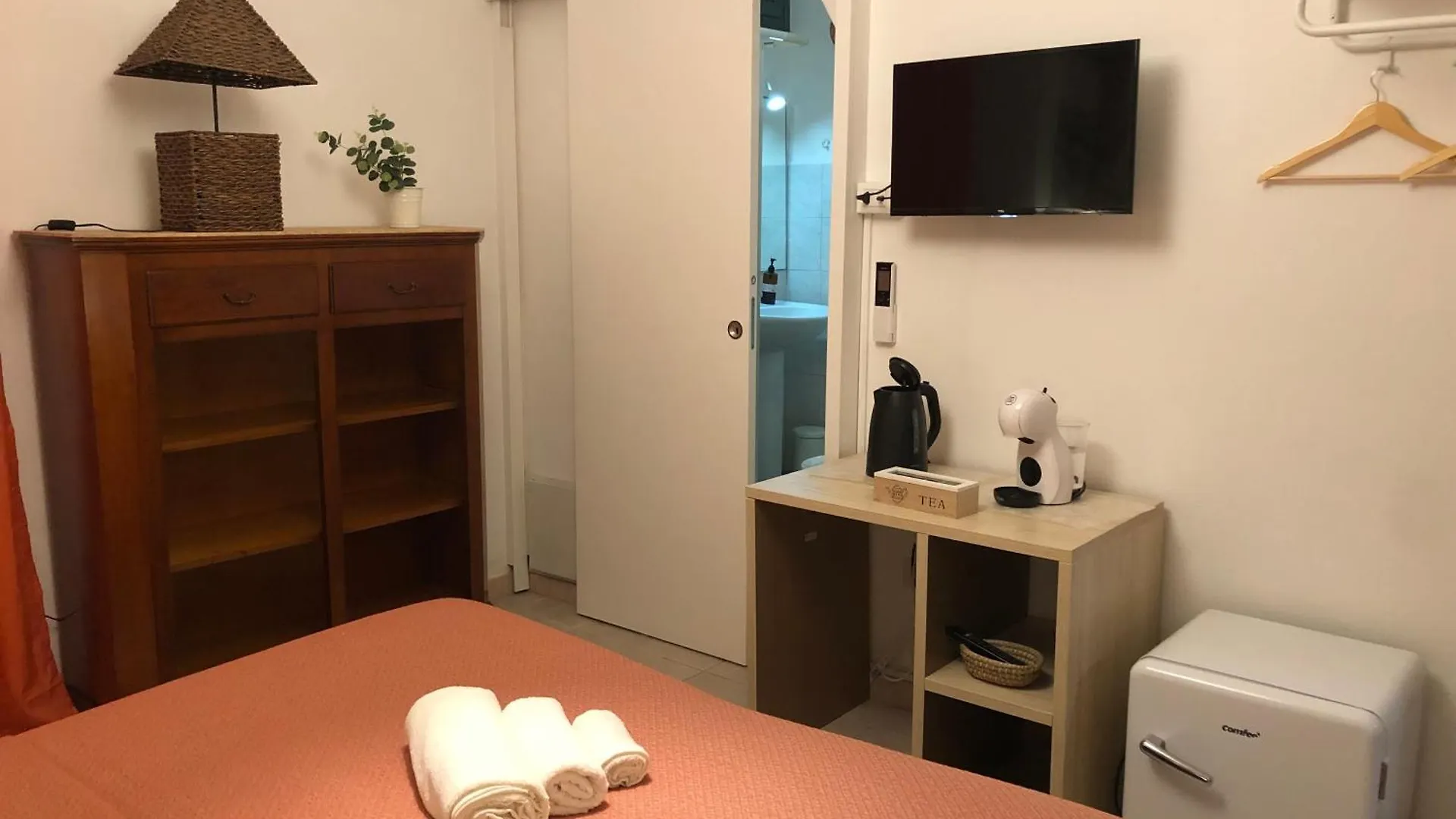 Assaje Guestroom Olbia Bed & Breakfast